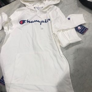 Sweatshirt with hoodie